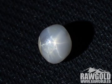 Safír asterický 1,00 ct (Srí Lanka) - přírodní hvězdový safír 5×5×4 mm
