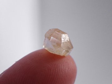 Topaz surový krystal 3,6ct Německo, přírodní…